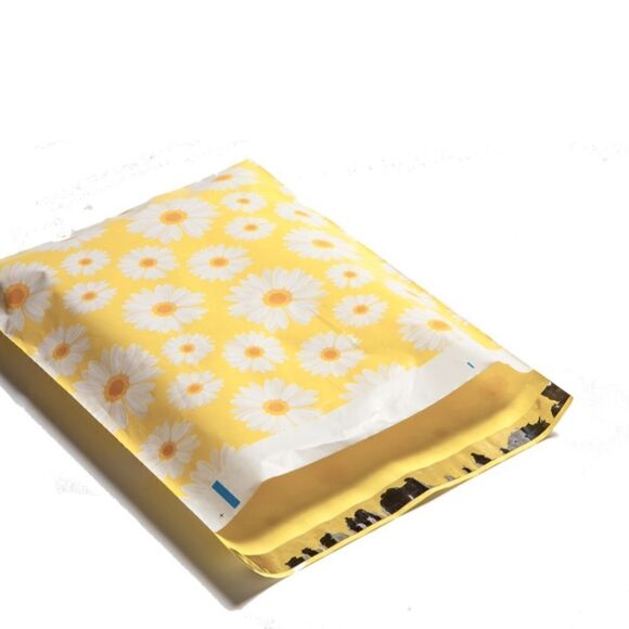 Poly mailers  - Picture 4 of 14